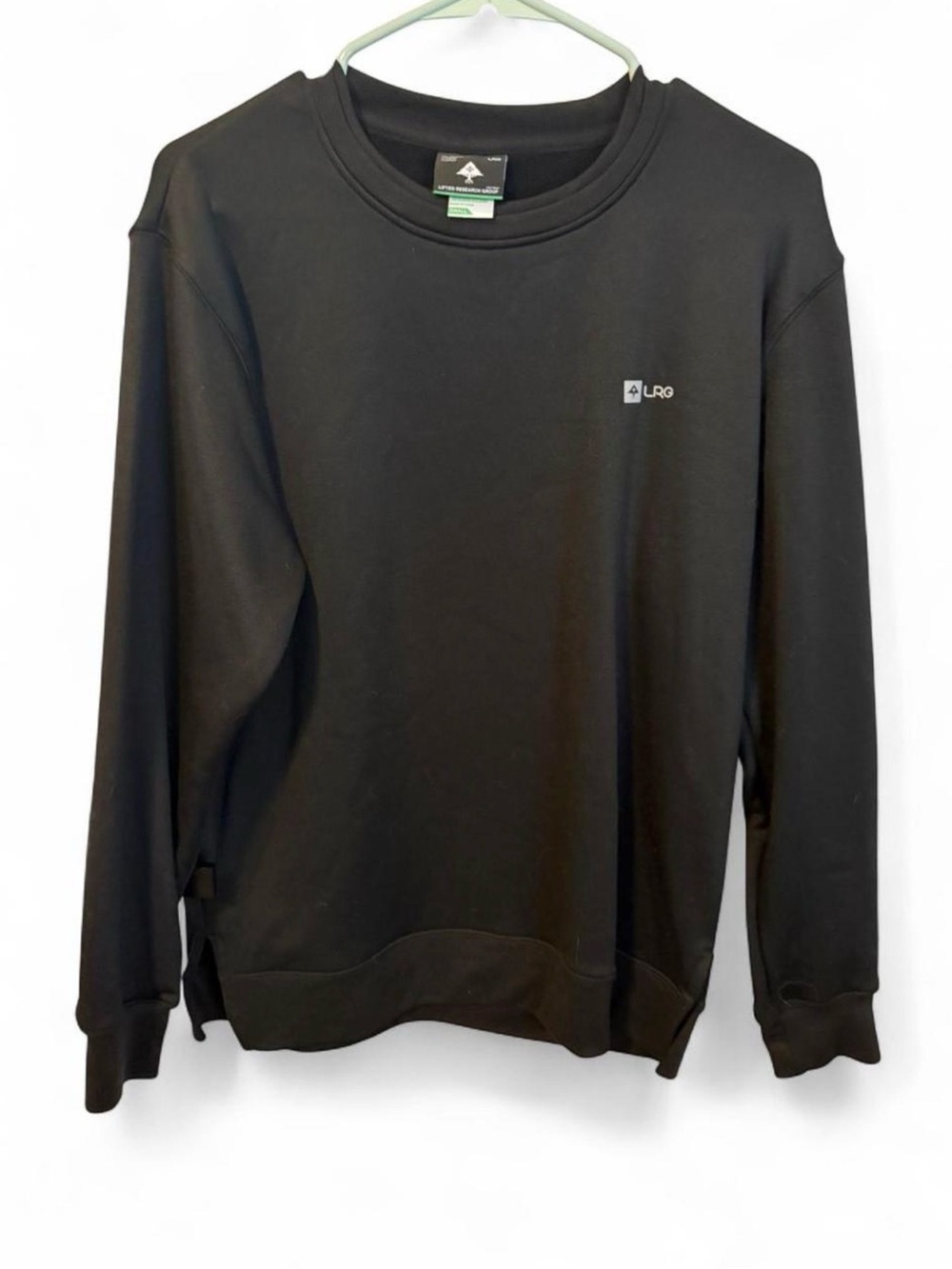 LRG Men’s Black Crewneck Pullover Sweatshirt